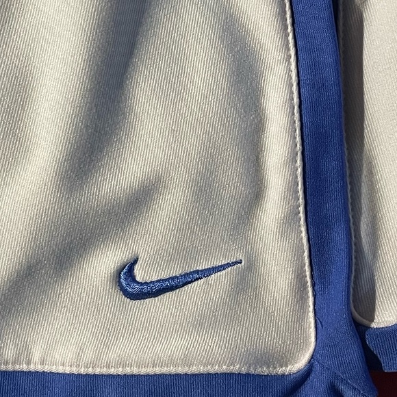 Nike Dri-FIT Back Hand Border Skort - white and blue - Picture 8 of 8